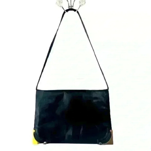 VINTAGE LEATHER SHOULDER BAG  GOLD HARDWARE - Picture 2 of 13